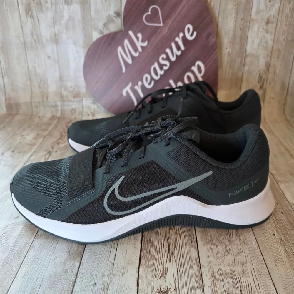 Men's Nike Black Athletic Sneakers Size 11.5